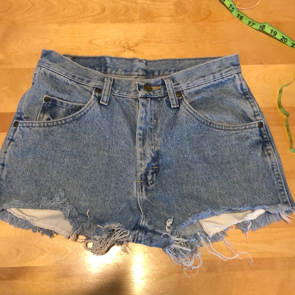 Cropped  Wrangler jean high waisted shorts